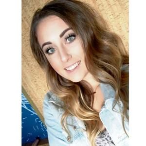 Meet your Posher, Abi